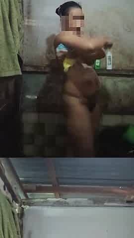 I wanna take a shower whilst banging u