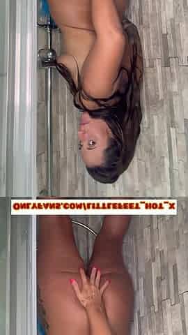After Gym, LittleFeet Plays In The Shower?