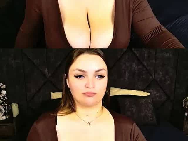 Chubby Brunette Big Boobs Dildo Masturbation