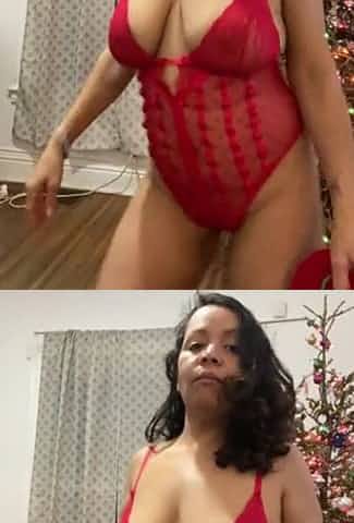 Anna Maria, older Latin Chick in Christmas specific in red underware 1