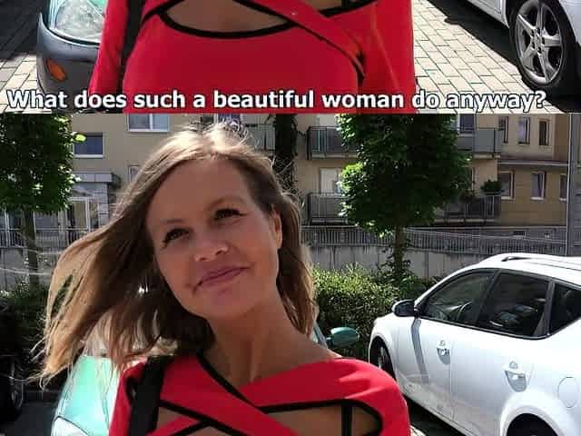 Busty MILF Denisa