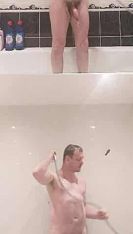 LongJohn0Hara in the shower Masturbating
