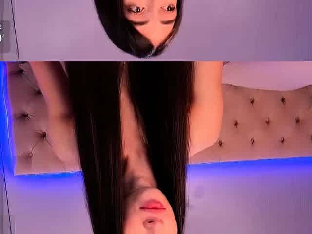 Cute blonde amateur webcam teen masturbating