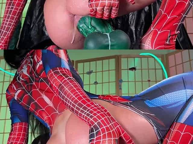 Hulk Overpowers Spider-cutie and Screws Her with His Giant Green Dick