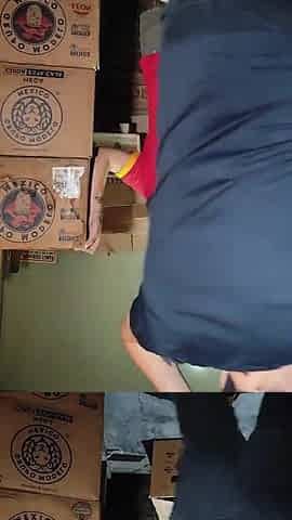 Oxxo employee caught in the warehouse in swap for a permit