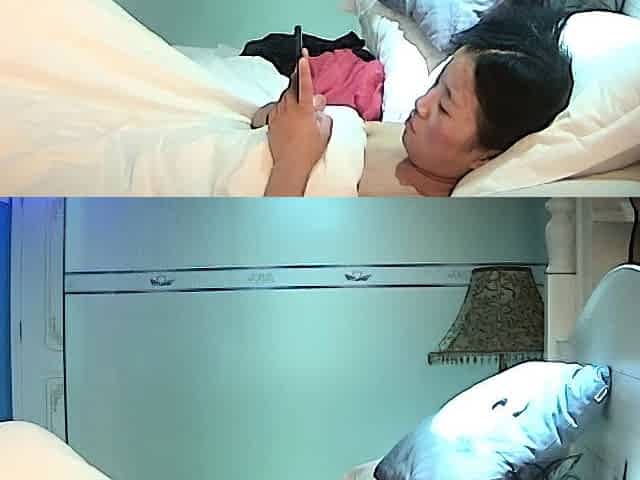Horny amateur asian teen girl toying her pussy on cam