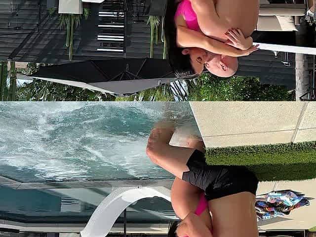 ANGELA WHITE - Johnny Sins Screws Naturally Breasty Whore