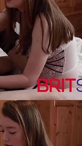 British 18-year-old gives an oily handjob