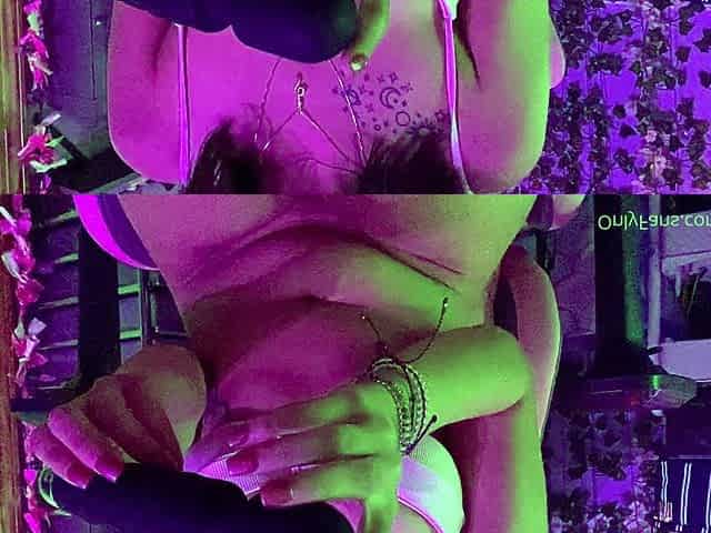 Amateur brunette chick toying her ass and pussy on webcam