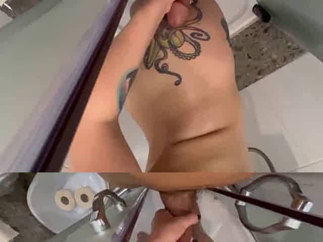 Sneaking on My Sexy Roommate in the Shower and Getting Handjob