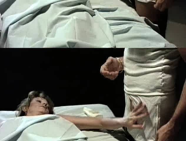 Milf brunette dildo masturbate