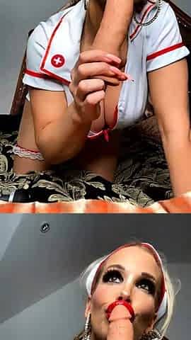 Blonde With Natural Big Boobs Loves Putting A Toy In Her