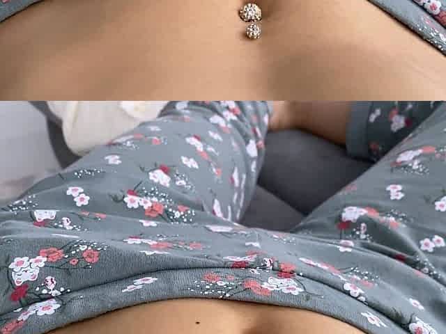 Blonde emo amateur solo masturbation