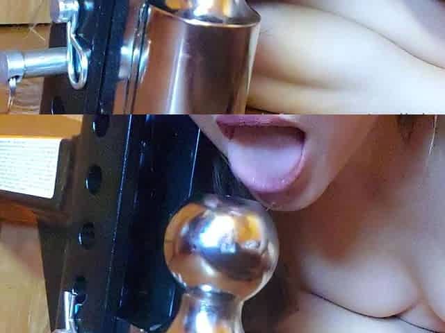 Amateur preggo hoe toys her pussy close up in fetish solo