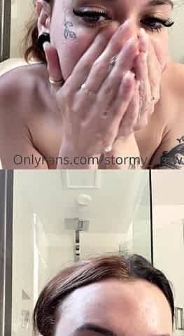 Amateur webcam girl masturbate big dildo