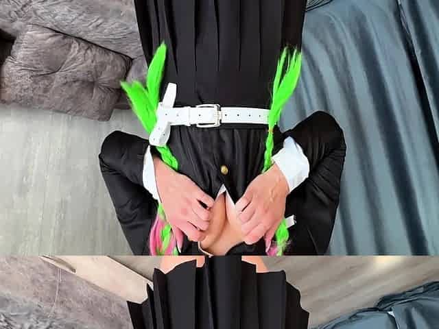 Demon Slayer Cosplay - Mitsuri Kanroji. Mitsuri sucks and
