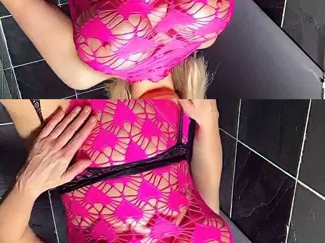Hot Blonde Babe Solo Masturbation