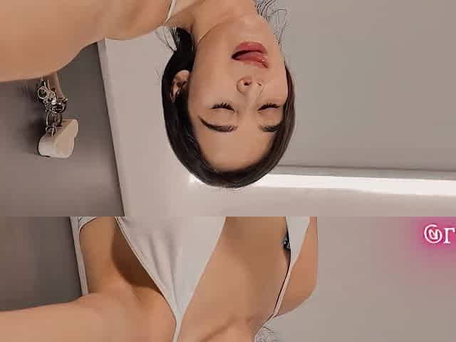 Un Ejercicio Muy Picante, Monto Mi Dildo Mientras Voy En Bicicleta - Linzilyn