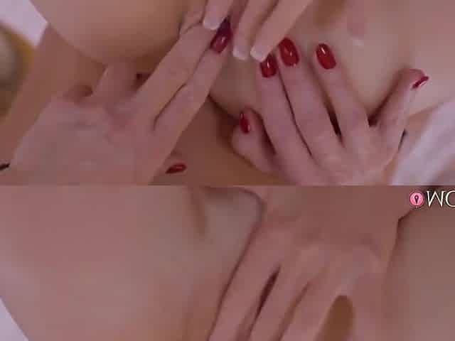 Lesbian Gets Finger-fucked Upside Down In Stockings With Kathy Anderson