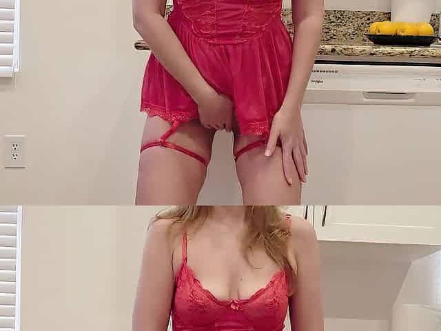 I wanted to have breakfast, but smth went wrong. Masturbation in the kitchen.
