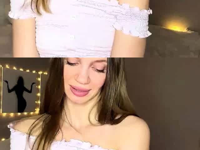 Amateur Webcam Teen Flashes Masturbates