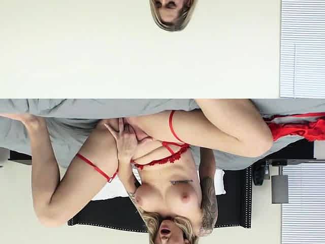 ConorCoxxx-Big tit blonde gives us a great webcam show
