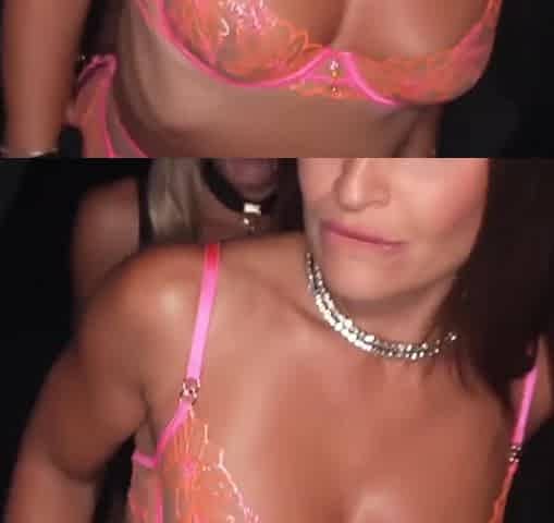 ashley et anna sucent au gloryhole