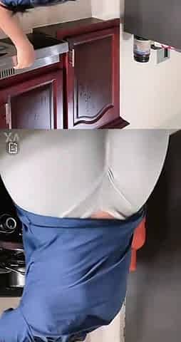 Dominican large-bootied woman moves it deliciously in live pt two