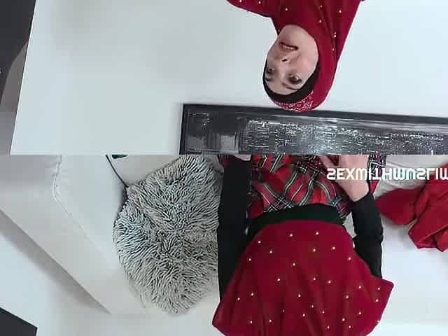 Becky California Horny Bitch In Hijab Is A Little Bit Horny