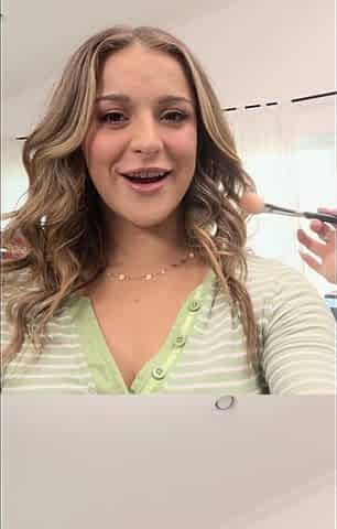 Teen stepdaughter gets fucked by stepdad