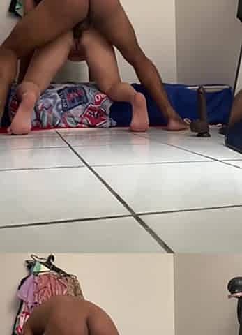 The little doxy got on all fours so the ebony chap could screw her constricted little butt.