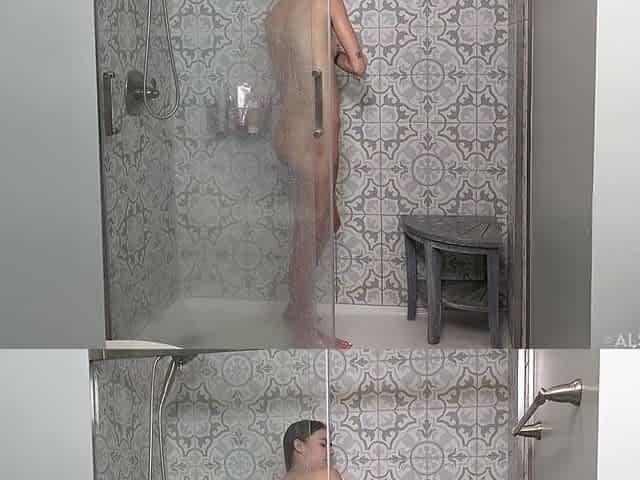 Bella Nova Bathroom Solo Amateur porn