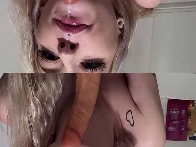 Gorgeous blonde teen Deep Toying