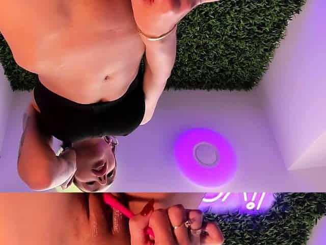 Love Chat Big Boobs Brunette Masturbating For Cam