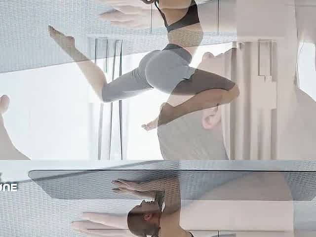 Supple Girlfriend Mia Split Widens Her Legs for Large Wang