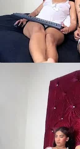 Amateur Foot Fetish Girlfriend Sucks and gives a Footjob