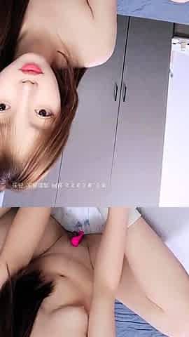 Amateur Webcam Big Boobs Blonde Teen Spit Games Porn
