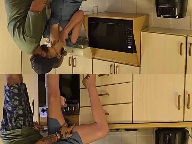 Houswife Cheating In The Kitchen Mutual Masturbation