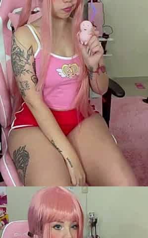 Hot Teen Chloe Toy Masturbates to Orgasm with her Wand