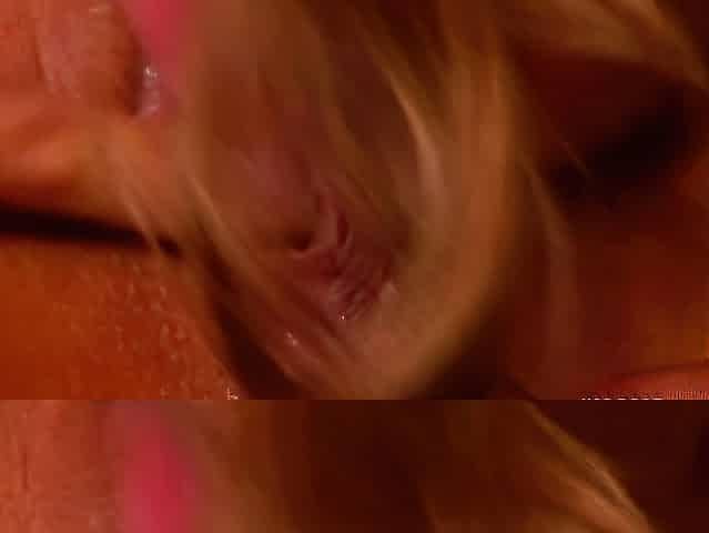 Amateur blonde teen fucks pussy and ass with toy
