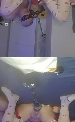 Amateur Hot MILF Let Fucking Machine with a Huge Dildo Attachment Fuck Her Tight Pussy