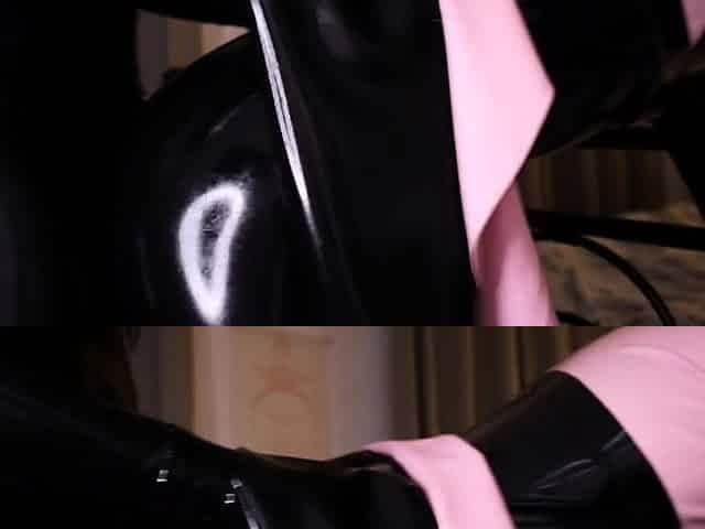 Amateur preggo hoe toys her pussy close up in fetish solo
