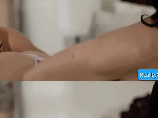 Breathtaking breasty brunette hair mother I'd like to fuck bang her hubby and suck him nice