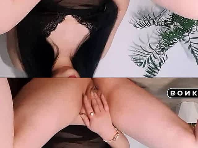 Excited Pussy Quivers to Orgasm