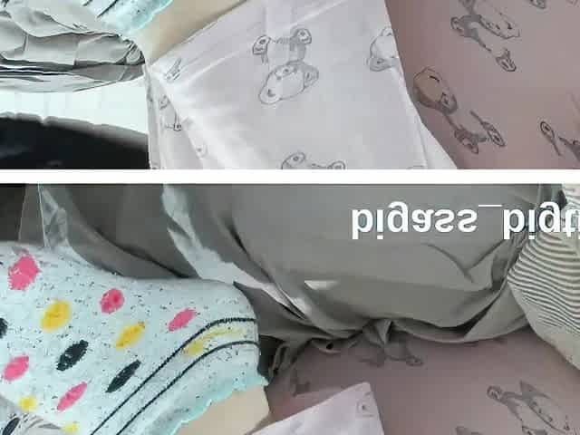 FEET- SOCKS- FOOT FETISH