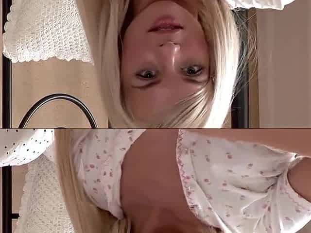 Carmen H Fingers Her Soaking Snatch During Intimate Solo Masturbation!