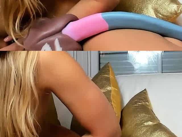 Amateur Webcam Cute Teen Plays Solo