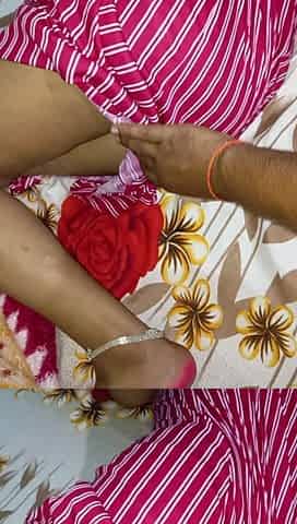 Beautiful Indian Bhabhi with Beautiful Pussy