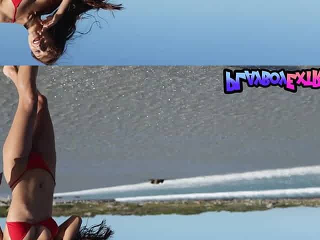 Teen Gloria Sol posing nude at the beach