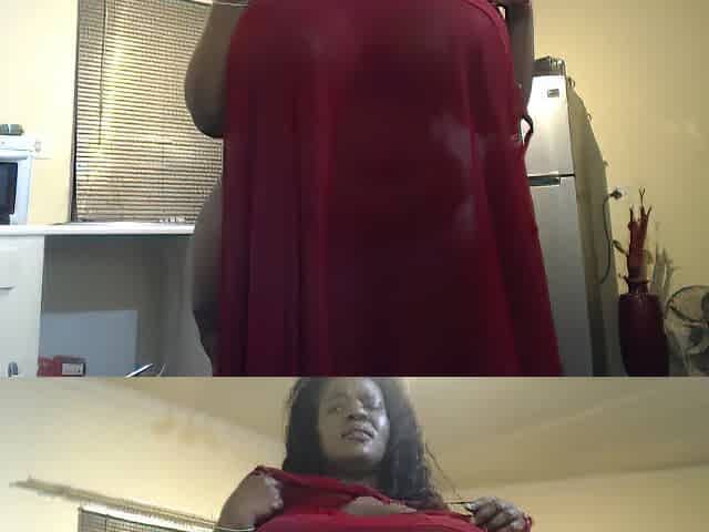 Huge Afro Mum Stripteasing (Exclusives On Fancentro)